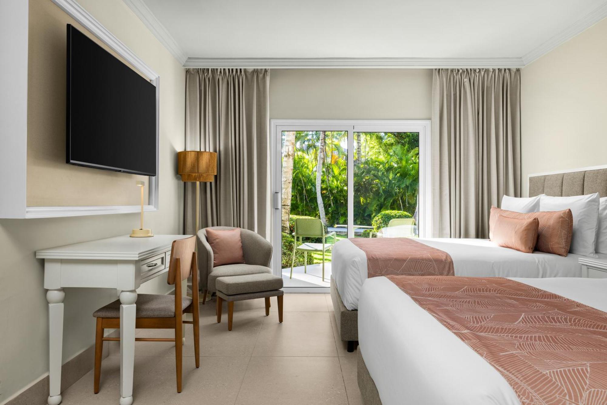 Wyndham Alltra Punta Cana All Inclusive Resort Bagian luar foto