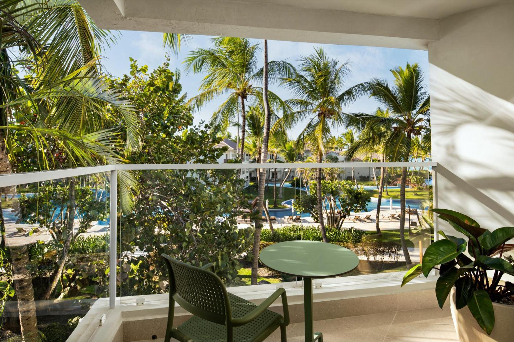 Wyndham Alltra Punta Cana All Inclusive Resort Bagian luar foto