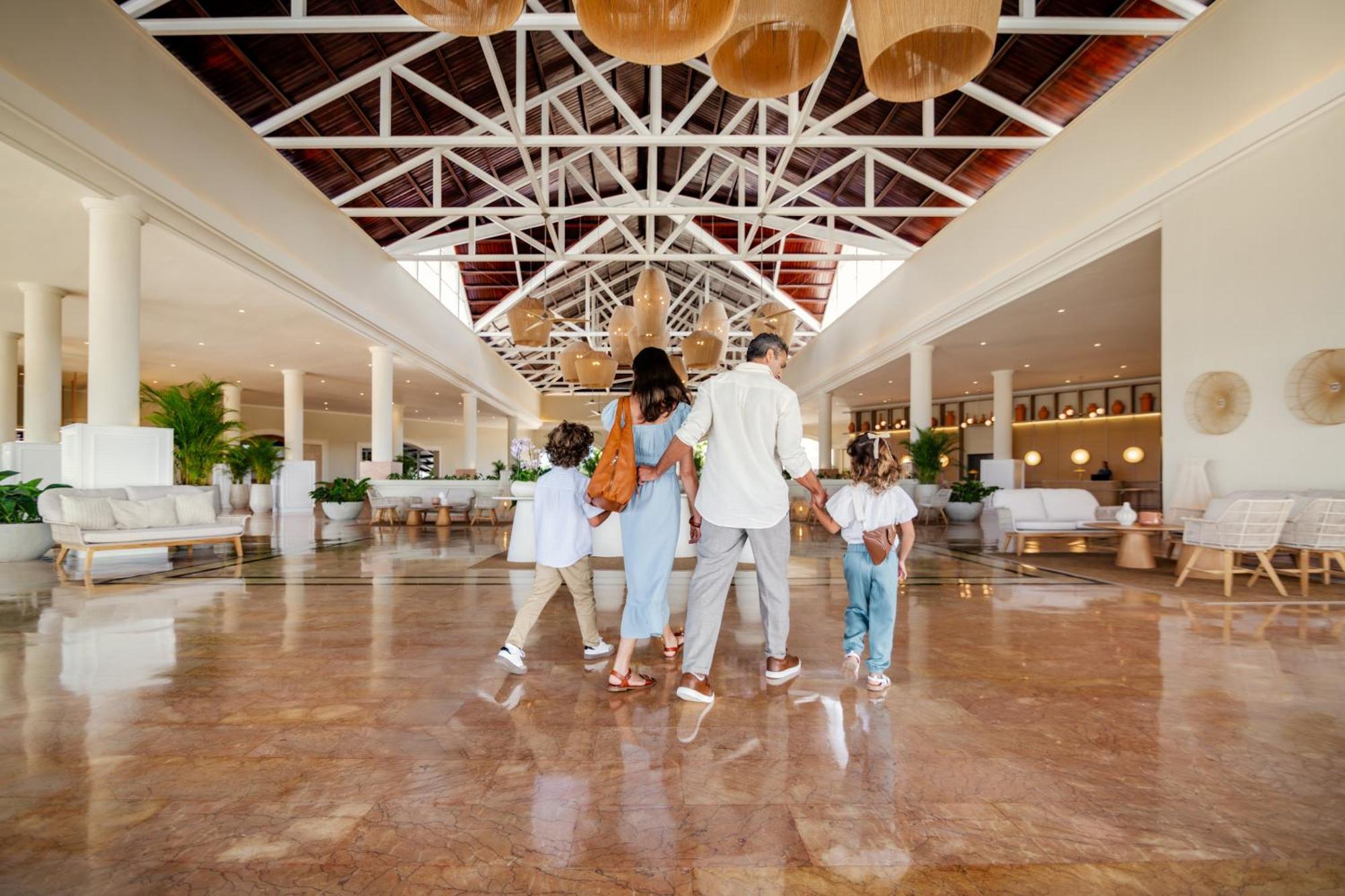 Wyndham Alltra Punta Cana All Inclusive Resort Bagian luar foto