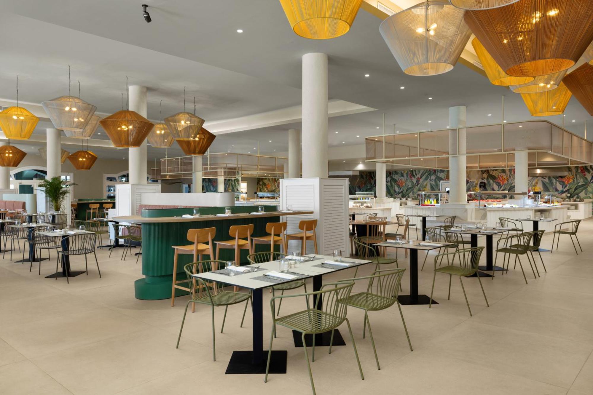 Wyndham Alltra Punta Cana All Inclusive Resort Bagian luar foto